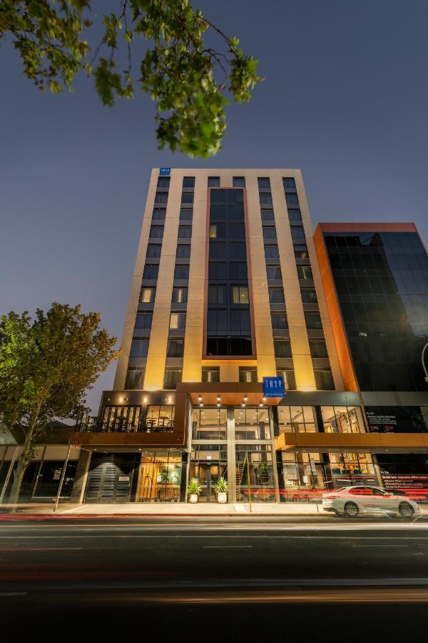 Tryp By Wyndham Pulteney Street Adelaide Hotel Exterior photo